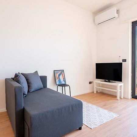 Central & Elegant Loft - With Balcony Bari Exterior foto
